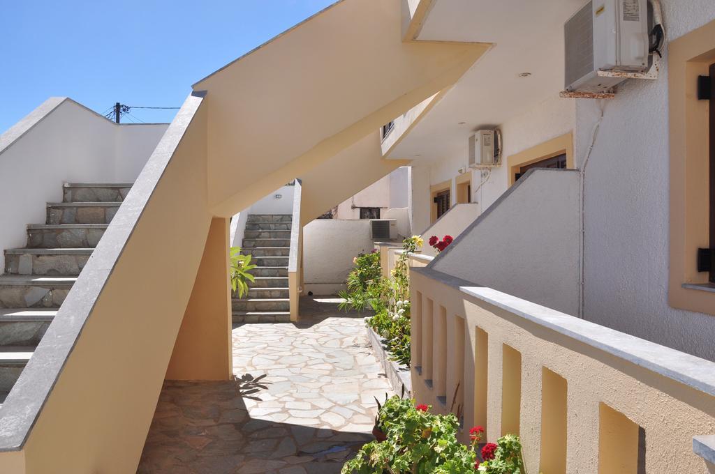 Flamingo Apartments Palekastro Exterior photo