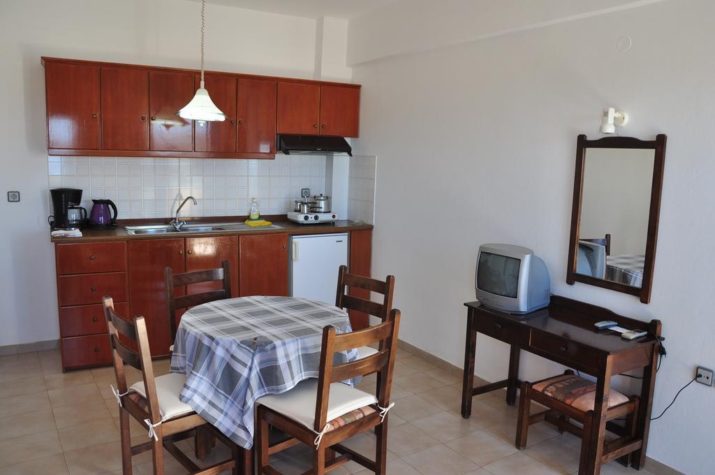 Flamingo Apartments Palekastro Exterior photo